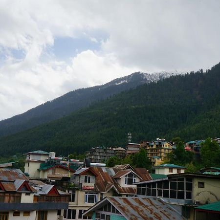 Hotel Magnolia Mallroad Manali Eksteriør bilde