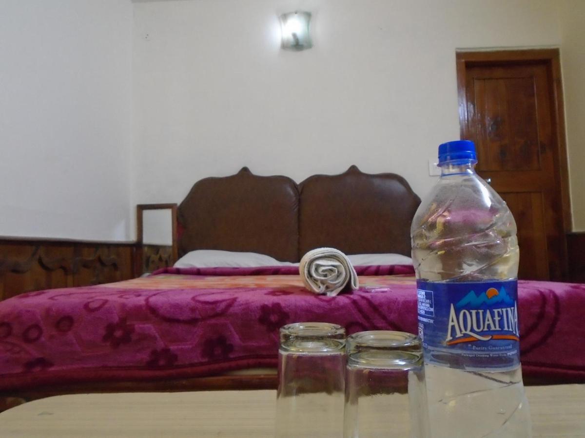Hotel Magnolia Mallroad Manali Eksteriør bilde