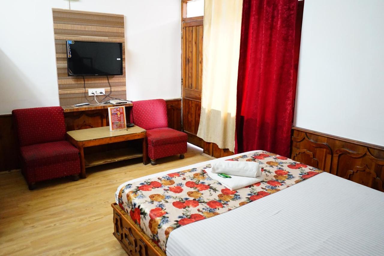 Hotel Magnolia Mallroad Manali Eksteriør bilde